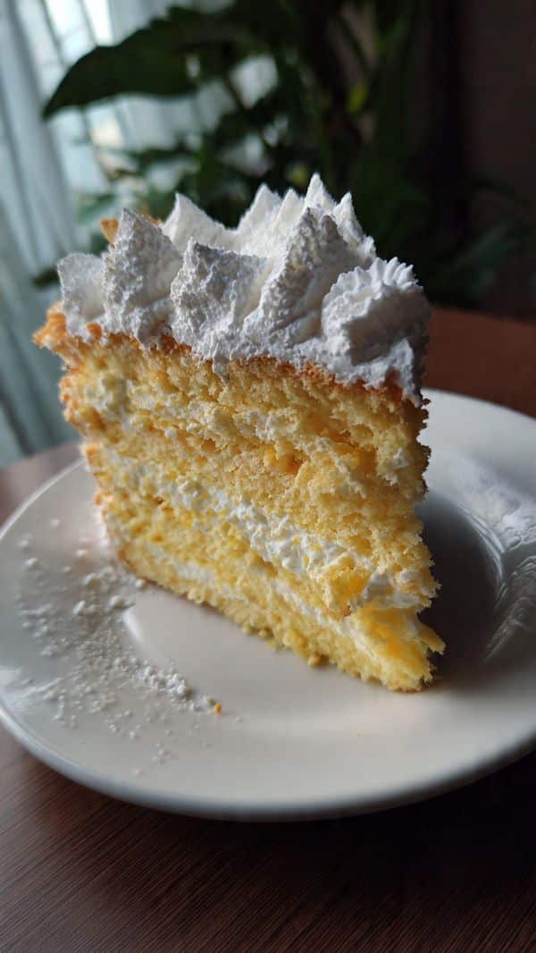 Soft And Moist Banana Cake