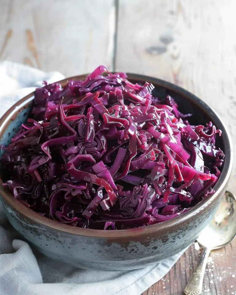 German Red Cabbage Recipe (Rotkohl)