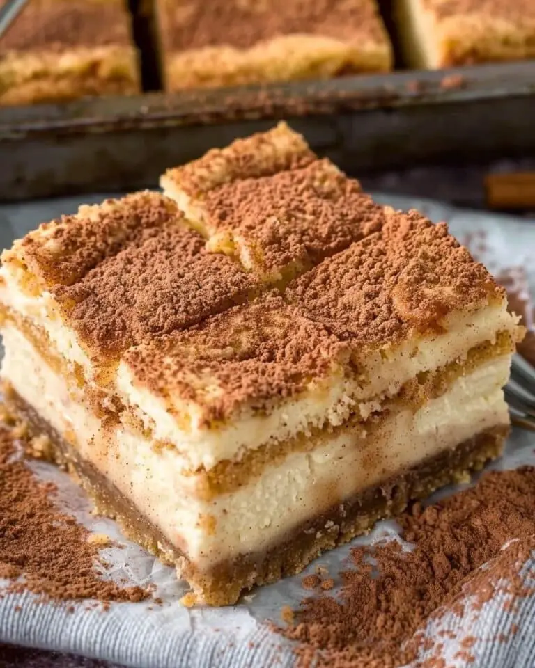 Snickerdoodle Cheesecake Bars