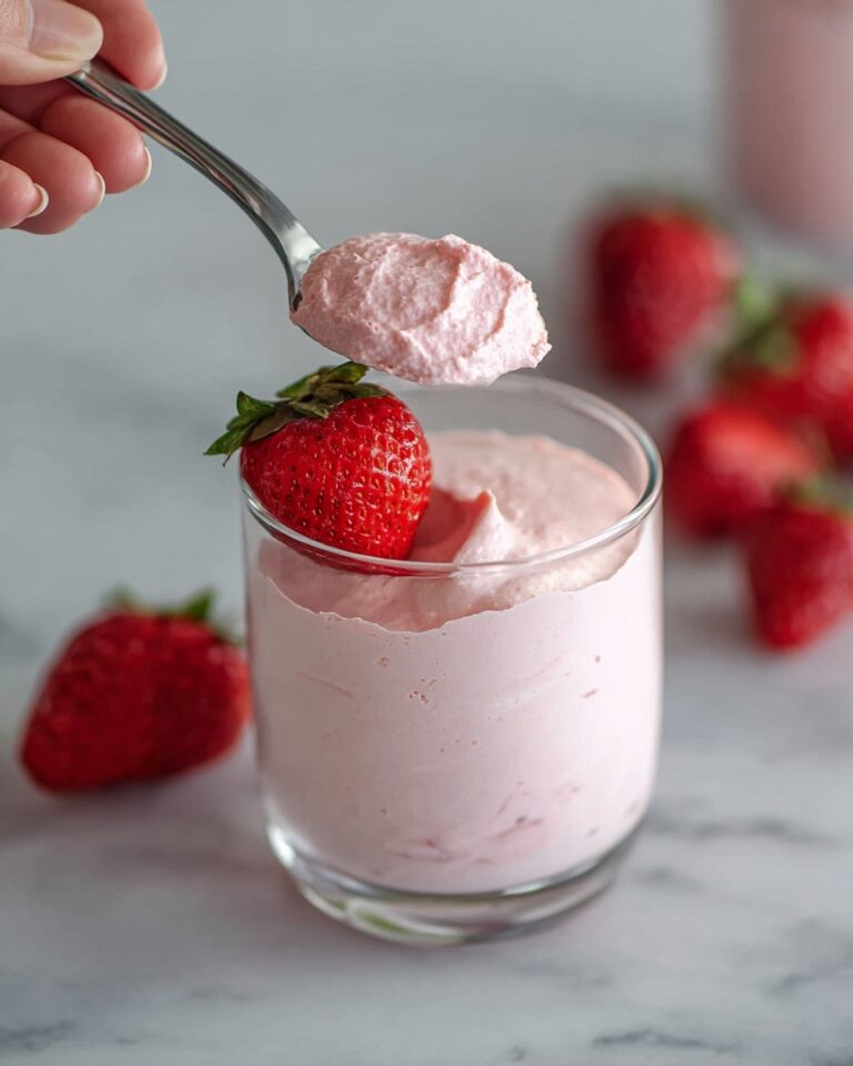 Easy Strawberry Mousse (Without Gelatin) Recipe
