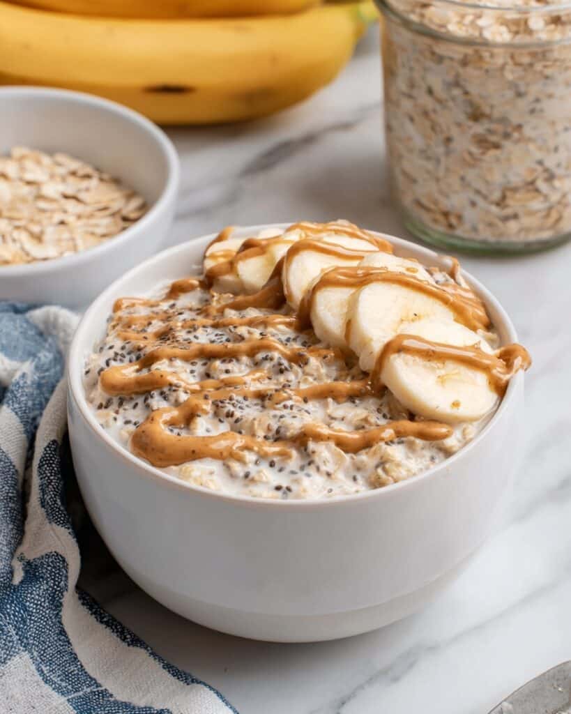 Banana Overnight Oats (Easy 5-Minute Prep) Recipe