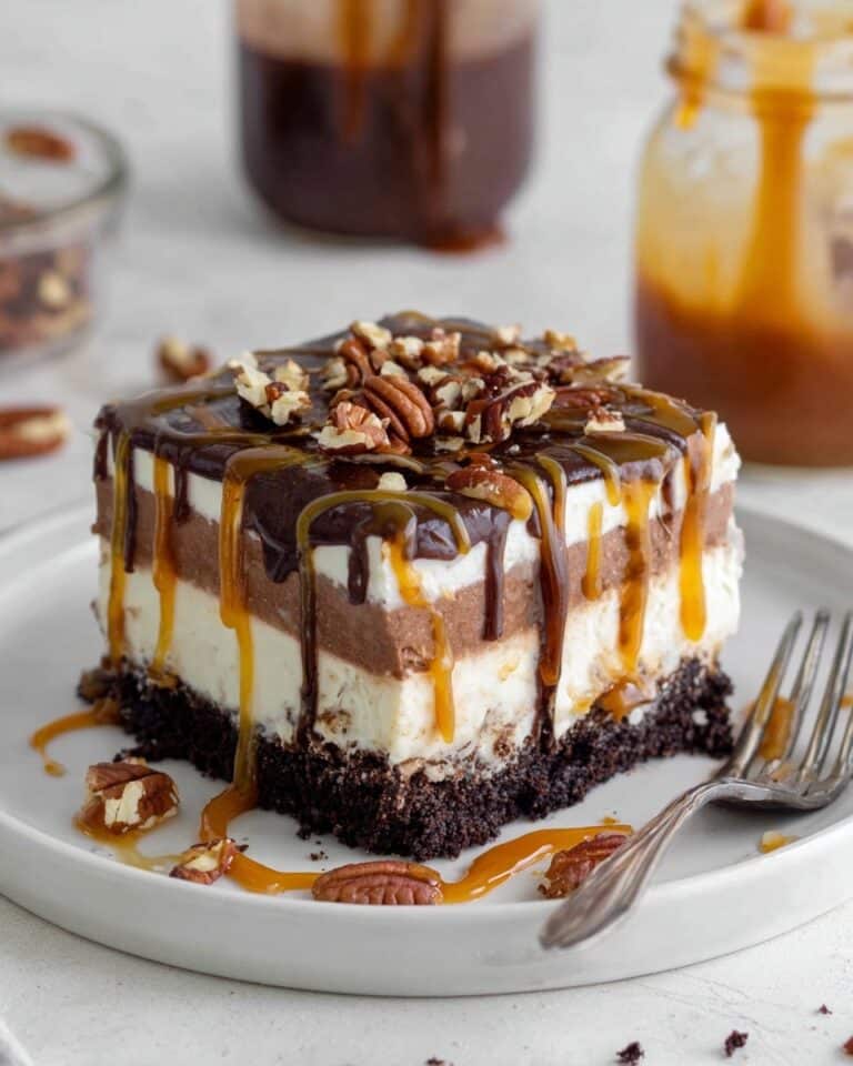 No Bake Turtle Dream Bars Recipe